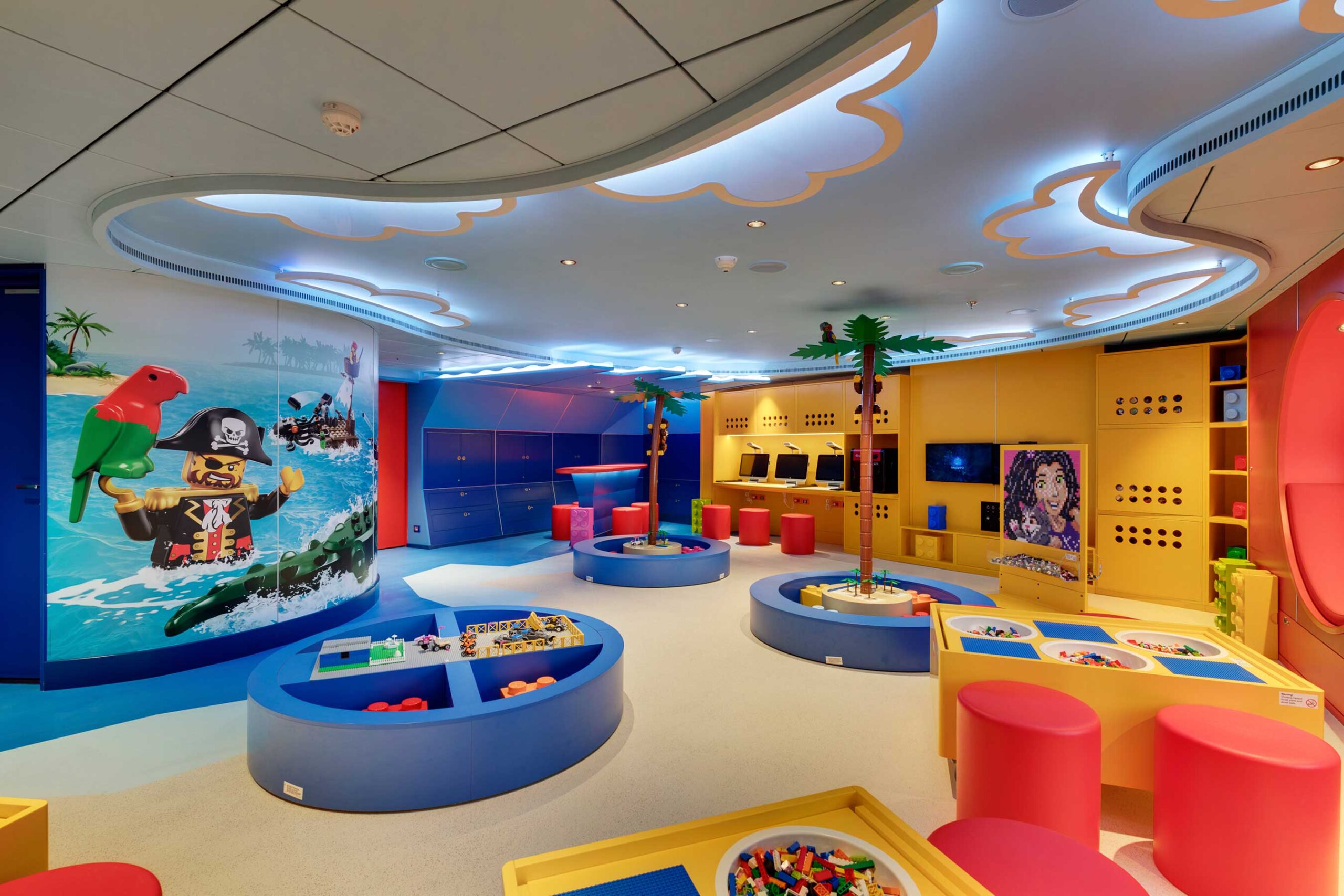 MSC World Asia - kids club